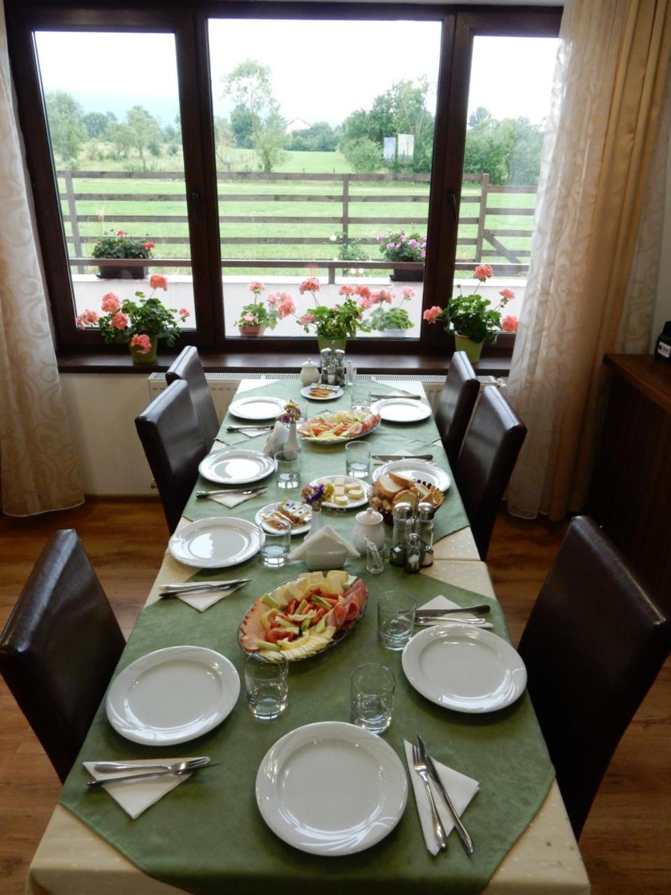 Maison d'hôtes Pensiunea Cetatea Craiului 4*
